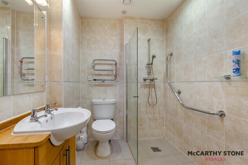8585174-interior11.jpg