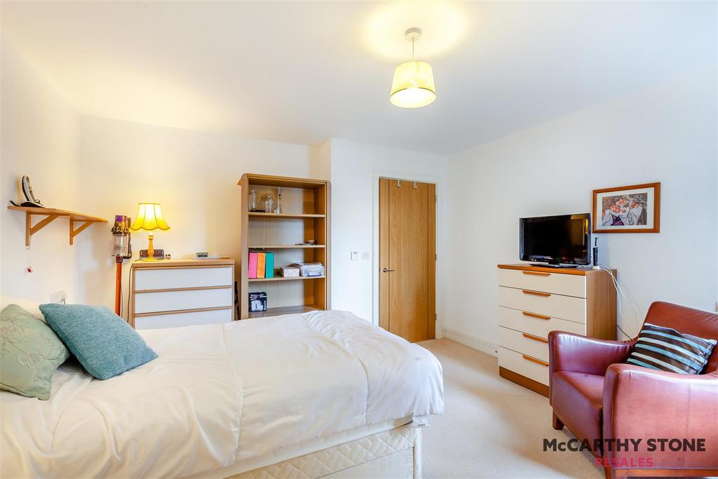 8585174-interior06.jpg