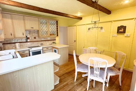 2 Chartwell Drive, Sutton Coldfield, B74 4NT