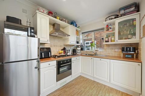 2 bedroom flat for sale - Pennylets Green, Stoke Poges, SL0