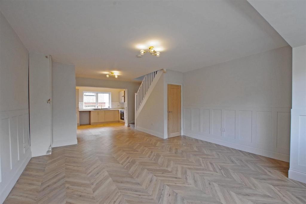 St. Albans Avenue, Ainley Top 3 bed semidetached house for sale £200,000