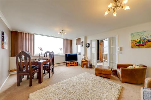 2 bedroom flat for sale, The Haven, Brighton Road, Lancing