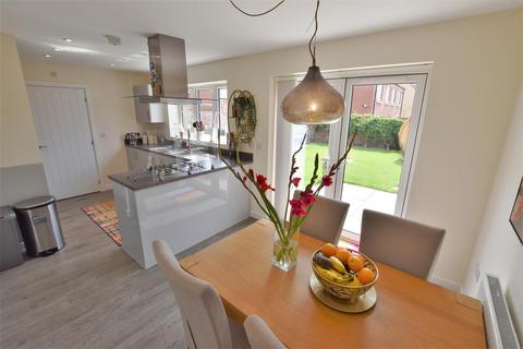 4 bedroom detached house for sale - Ludlow Road, Bicester