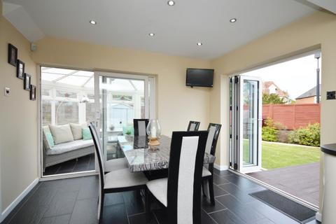 4 bedroom link detached house for sale, Beeches Grove, Bristol, BS4