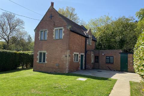 3 bedroom cottage to rent - Desborough Road, Rushton NN14