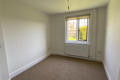 3 bedroom cottage to rent - Desborough Road, Rushton NN14
