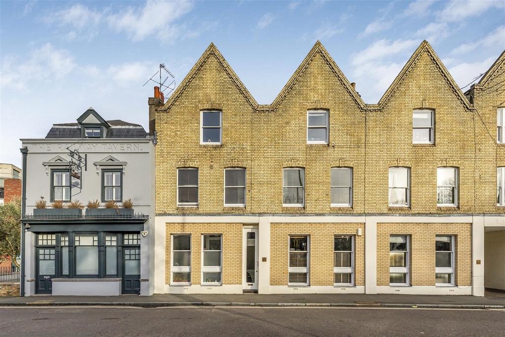 Sheen Lane, East Sheen, SW14 2 bed flat for sale - £475,000