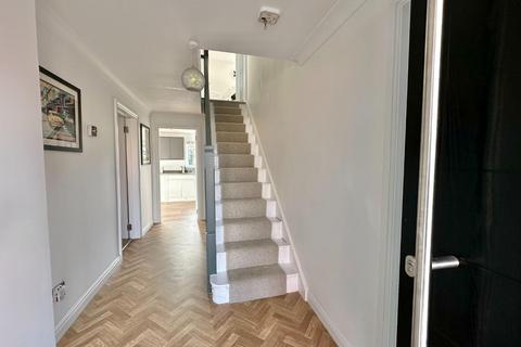 41 Dixon Road, Northampton, NN2 8XE