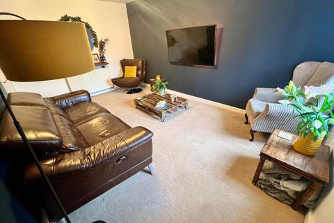 8 Housman Close, Blackpool, FY2 0FX