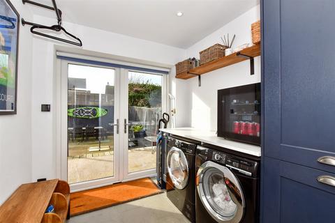 6 Canute Road, Birchington, CT7 9QJ