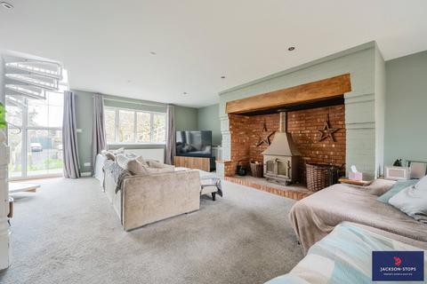 4 bedroom detached house for sale, Main Road, Grendon, Northamptonshire, NN7