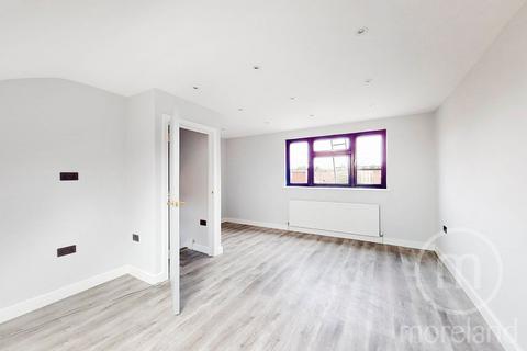 2 bedroom apartment for sale, Pennine Drive, London NW2