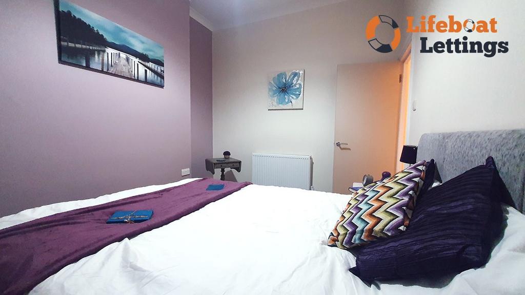 Bedroom b