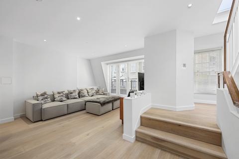 3 bedroom apartment for sale, Berners Street, London, W1T