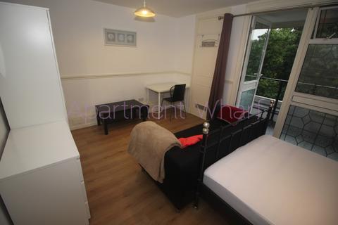 1 bedroom in a flat share to rent - Kildare Walk    (Westferry ), London, E14