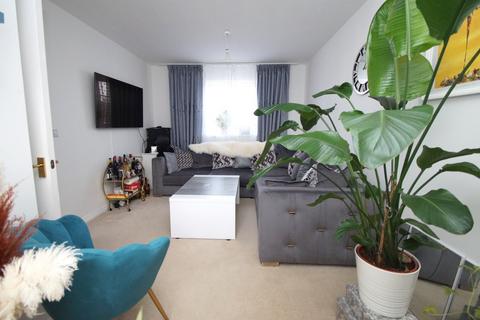 2 bedroom apartment for sale, Marconi Drive, Highbridge, TA9