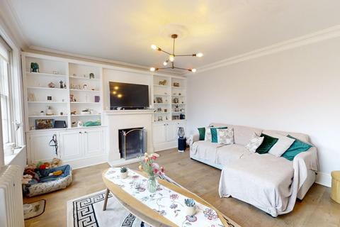 2 bedroom maisonette for sale, High Street, Lindfield, RH16