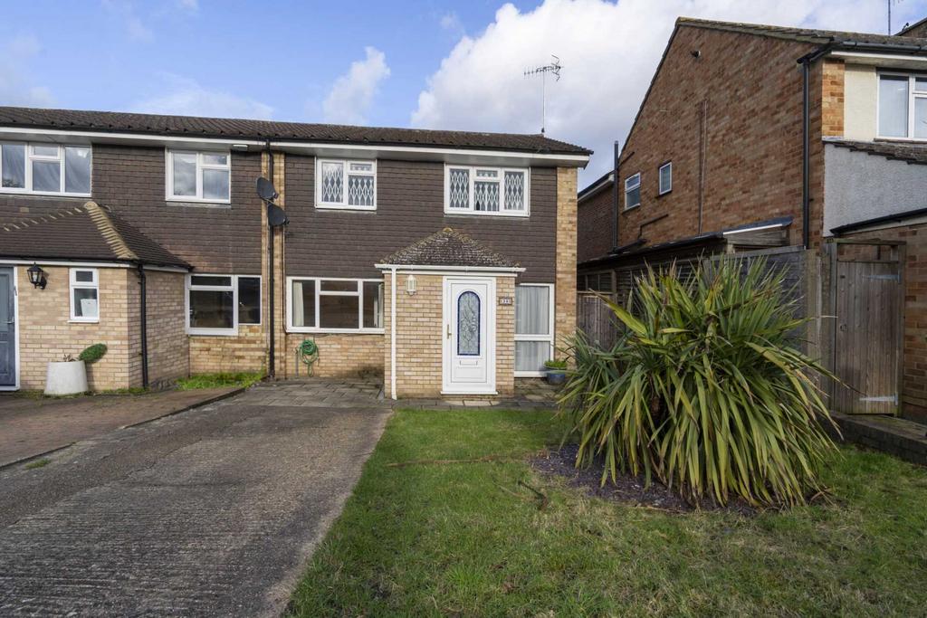 Homefield Road, Bushey 3 bed end of terrace house £545,000