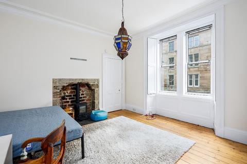 2 bedroom flat to rent, Livingstone Place, Edinburgh EH9