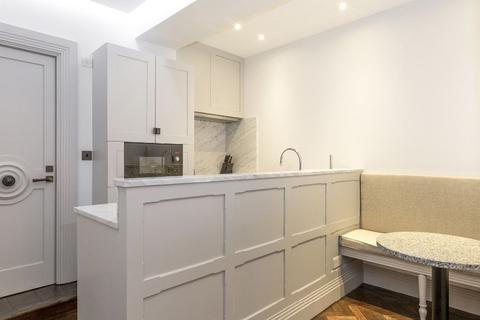 undefined, Mayfair W1K
