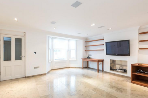 undefined, London NW8