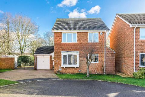 4 bedroom detached house for sale, Gladstone Close, Newport Pagnell MK16