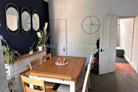 3 bedroom terraced house for sale, Hood Street, Lincoln