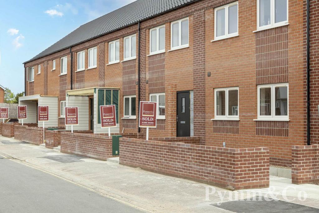 Starling Road, Norwich NR3 3 bed terraced house for sale £275,000