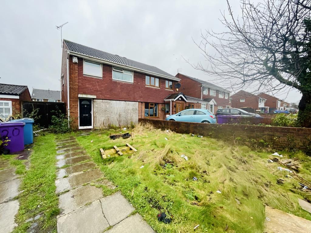 Avon Close, Liverpool L4 3 bed semidetached house for sale £85,000