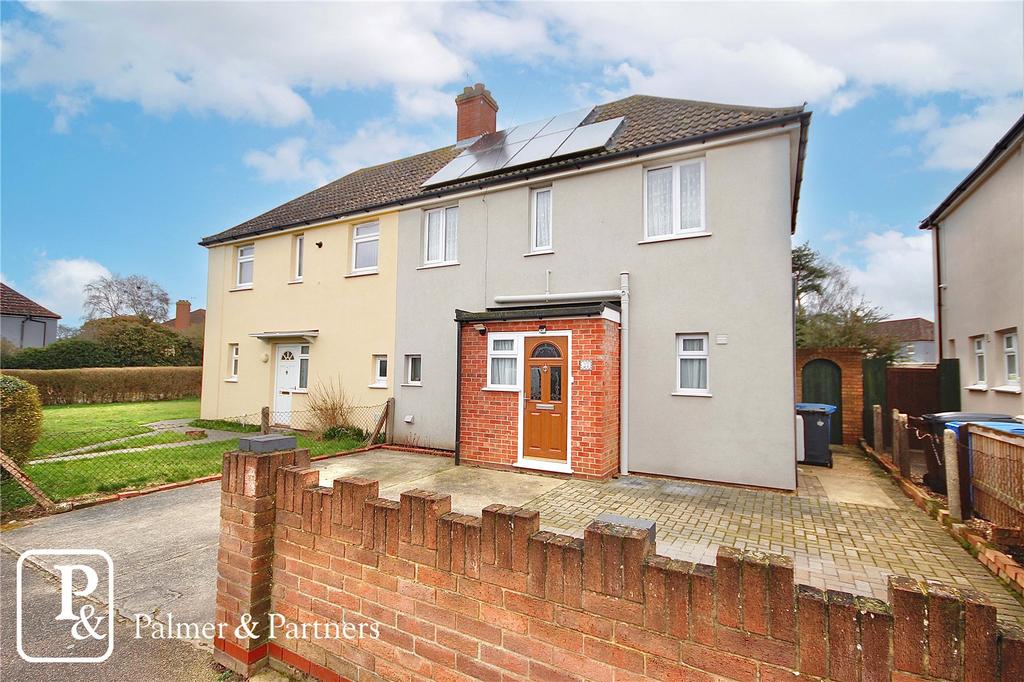 Turner Road, Ipswich, Suffolk, IP3 3 bed semidetached house for sale £240,000