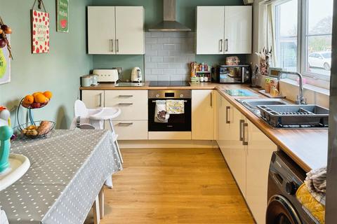 5 Ffordd Terfyn, Bodelwyddan, Rhyl, LL18 5SZ