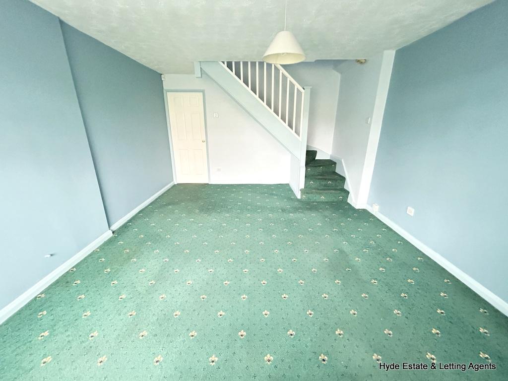 Whitefield, Manchester M45 2 bed semidetached house for sale £184,250