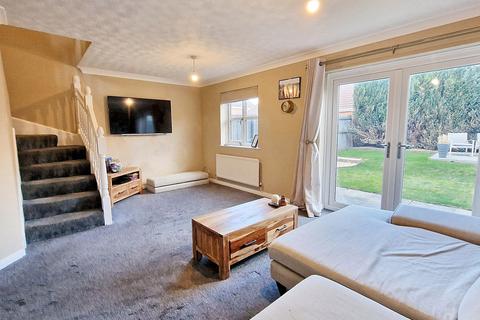 15 Greenfield Drive, Choppington, NE62 5YX