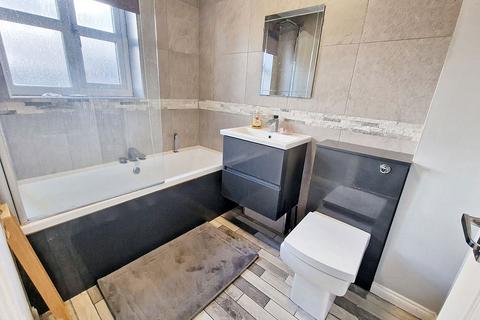 15 Greenfield Drive, Choppington, NE62 5YX