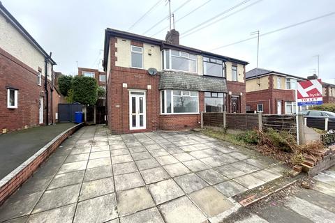 3 bedroom semi-detached house to rent, Middleton, Manchester M24