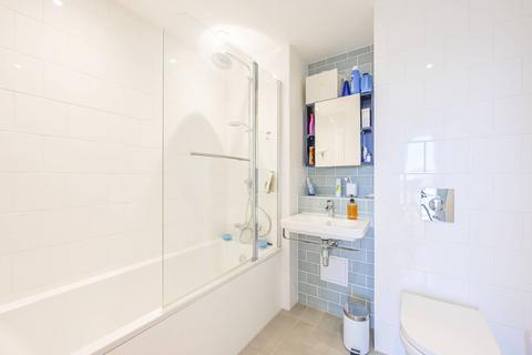2 bedroom flat for sale, Discovery Tower, Canning Town, London, E16