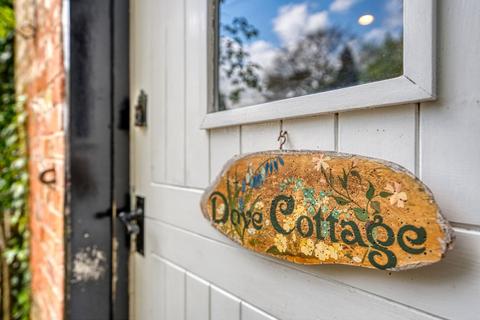 Dove Cottage Hockley Road, Shrewley, Warwick, CV35 7AT