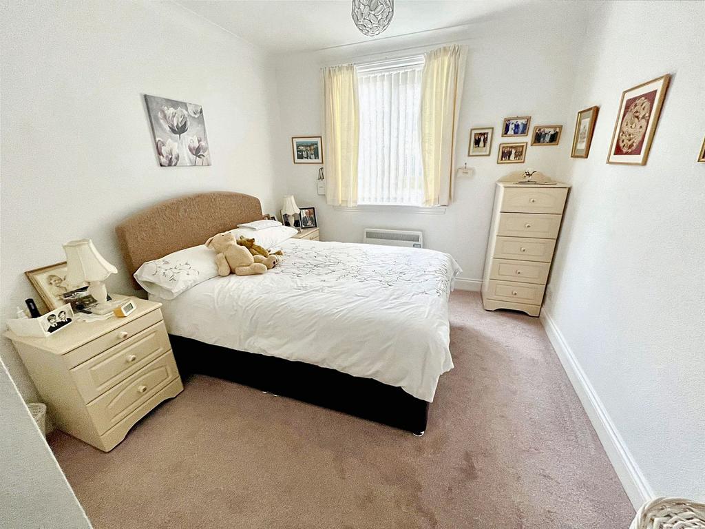 Meadowfield, Monkseaton, Whitley Bay, Tyne and Wear, NE25 9YD 2 bed