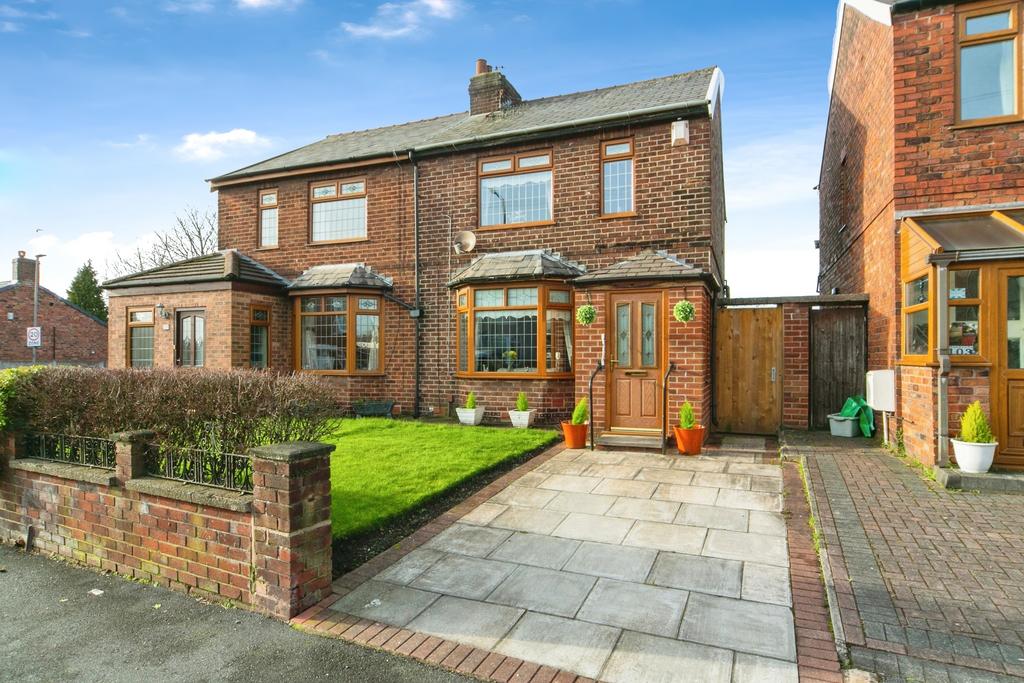 Woodlands Road, Haresfinch, St Helens, WA11 2 bed semidetached house