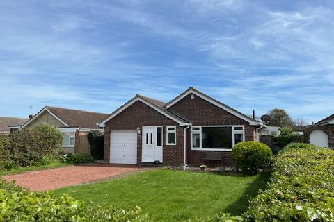 4 bedroom detached bungalow for sale, Sunnymead Drive, Selsey