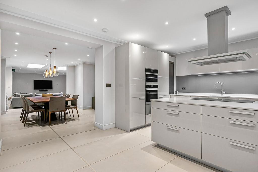 Harrow on the Hill Village... 5 bed semidetached house for sale £