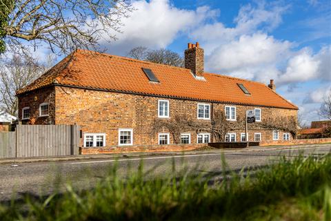 undefined, Station Cottages, Hubberts Bridge, PE20