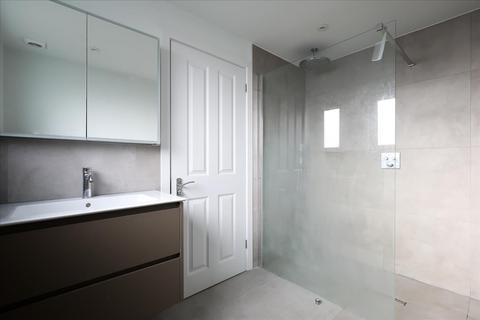 35 Niagara Avenue, London, W5 4UD