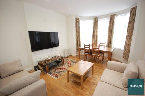 2 bedroom apartment to rent, The Drive, Golders Green, NW11