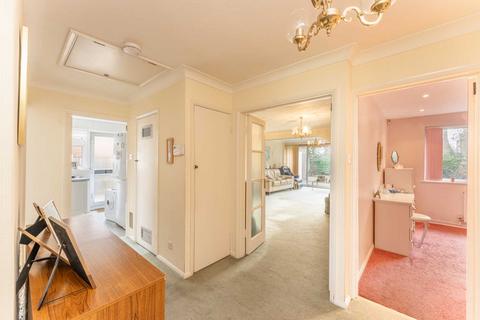 29 Lodge Avenue, Elstree, Borehamwood, WD6 3NA