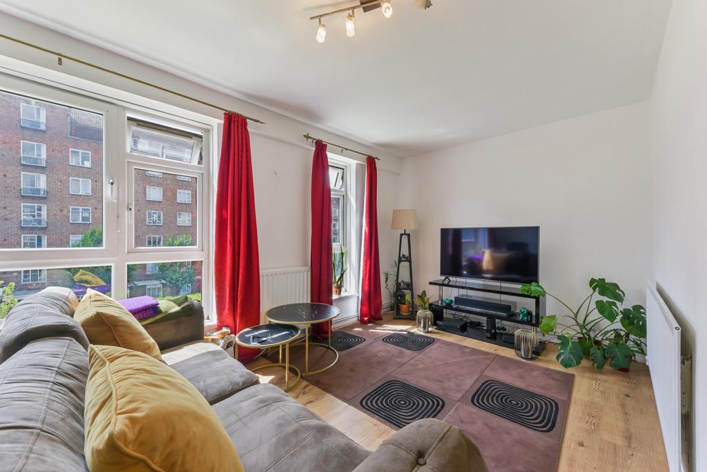 Modern and spacious two bedroom flat