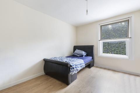 1 bedroom flat for sale, Church Road, CR4