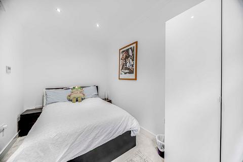 Flat 4, 15 Cosway Street, London, NW1 5NR