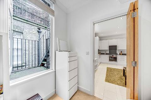 Flat 4, 15 Cosway Street, London, NW1 5NR
