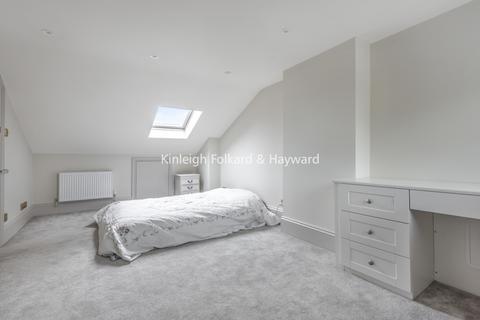 4 bedroom house to rent - Glenthorne Road London N11